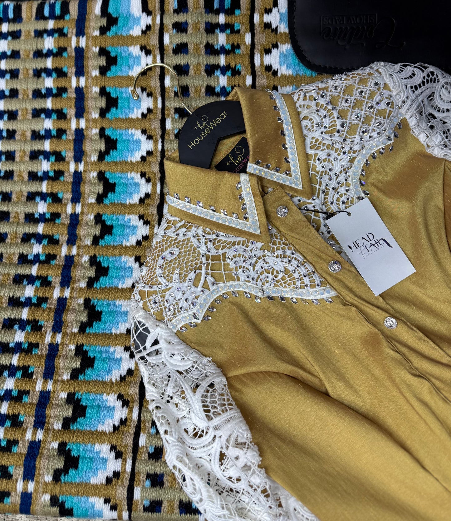 Housewear Show Clothing Gold & Lace Day Shirt - Small/Medium