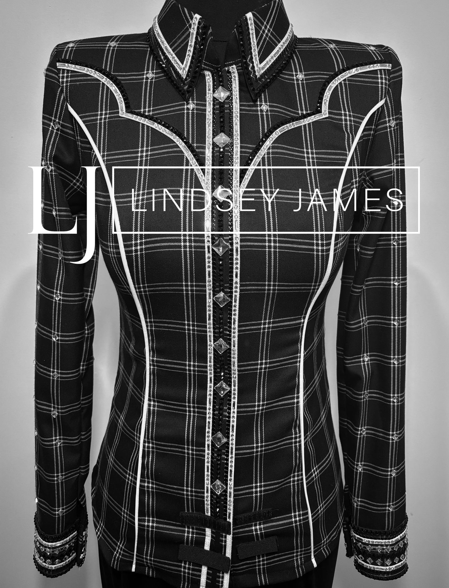 Lindsey James White & Black Square Print & Yoke- Small/Medium
