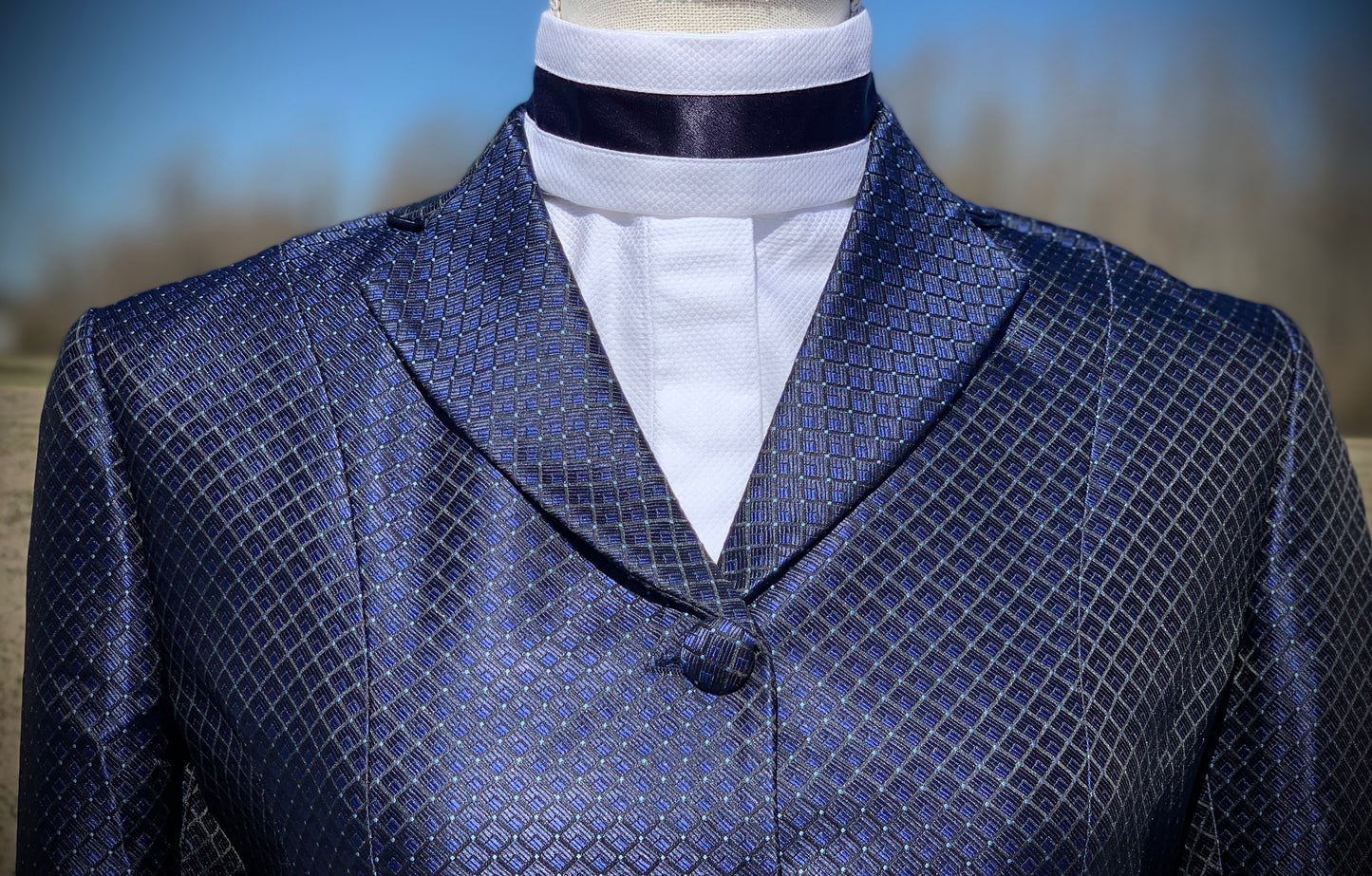 Boo Yah White Shirt with Navy Paisley Filled V and Navy Ribbon Stripe Collars - Size 36