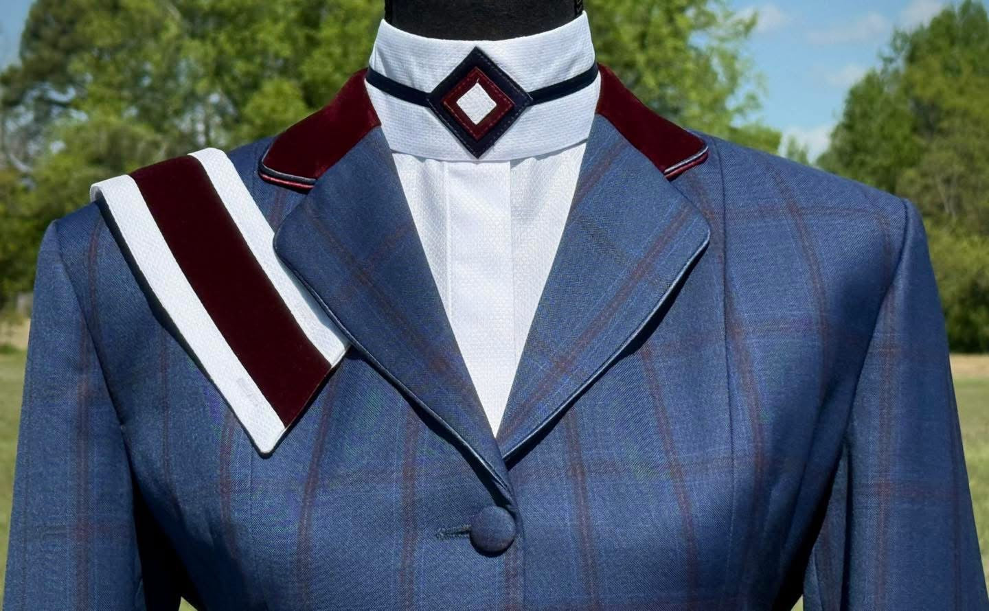 Boo Yah White Shirt with Brown Paisley Piping and Black/Burgundy Open Diamond Collars - Size 34