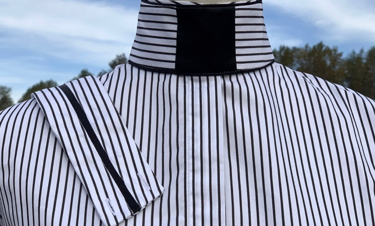 Boo Yah Hunt Shirt with Thick Black Ribbon Piping and Black/Red V Collars - Size 36