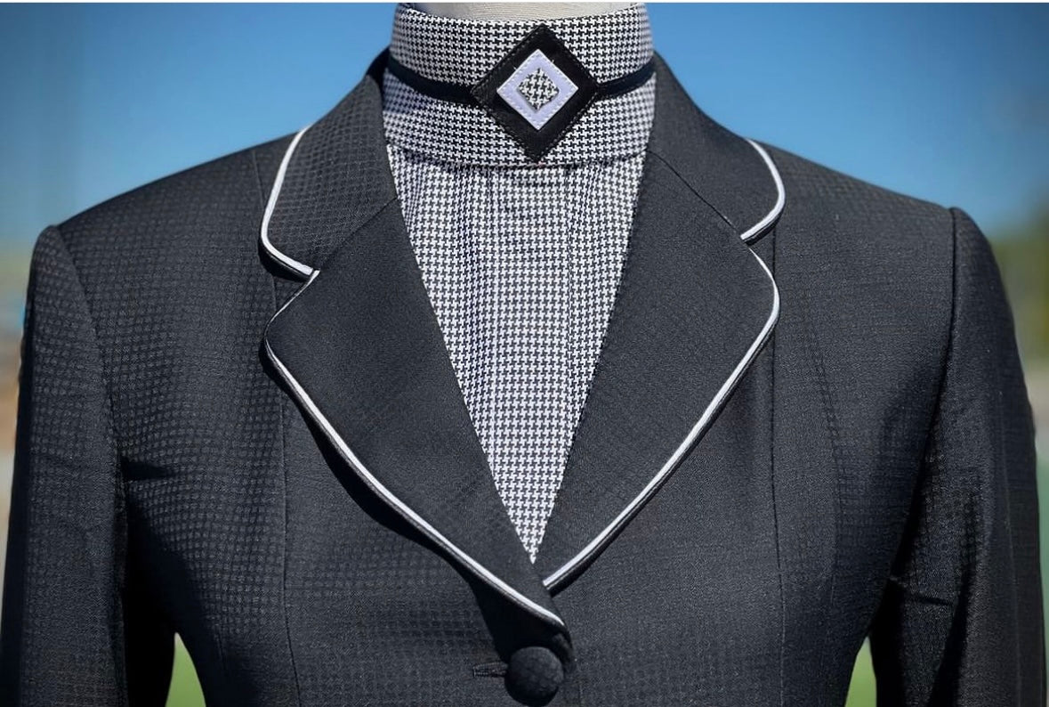 Boo Yah White/Black Houndstooth with Black Thick Piping & White/Black V Collars - Size 40