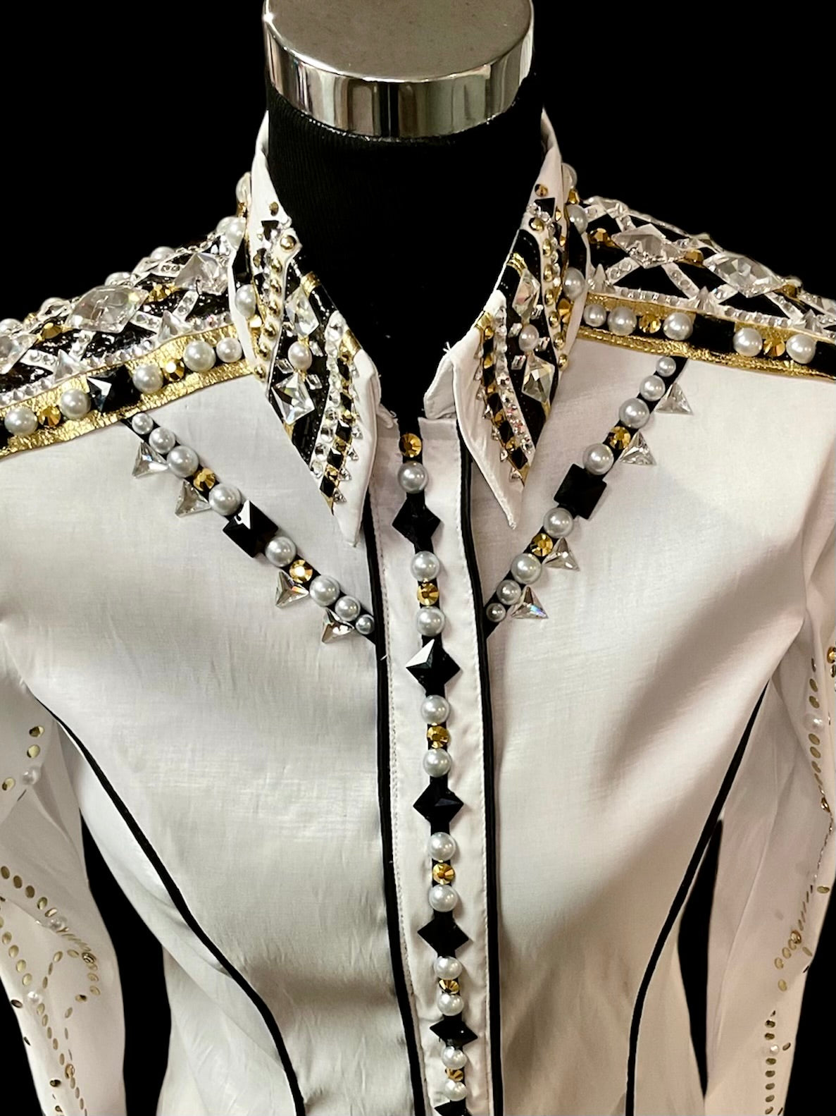 Housewear Show Clothing White, Black & Gold Day Shirt - Medium