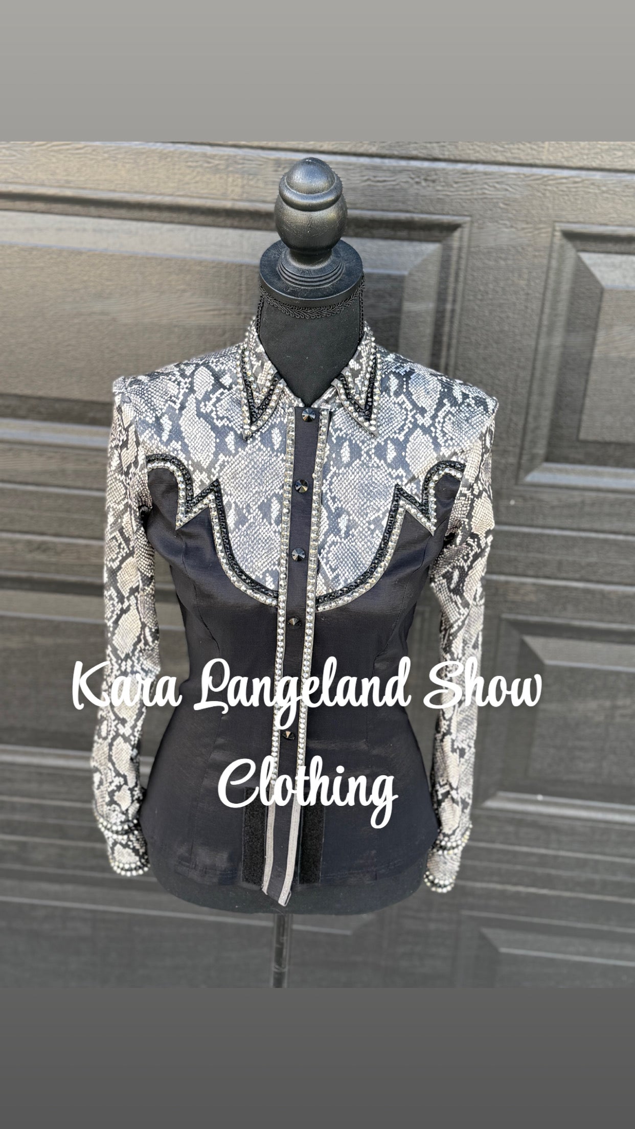 Kara Langeland Black Base w/Snake print - Small/Medium