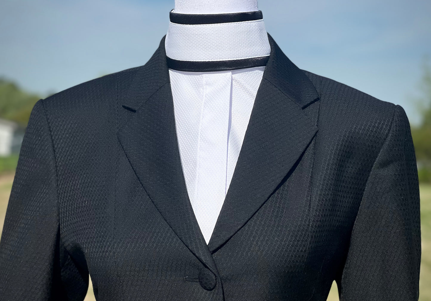 White Shirt w/ Black Ribbon Piping & Black/Silver Closed Diamond Collars - Size 32