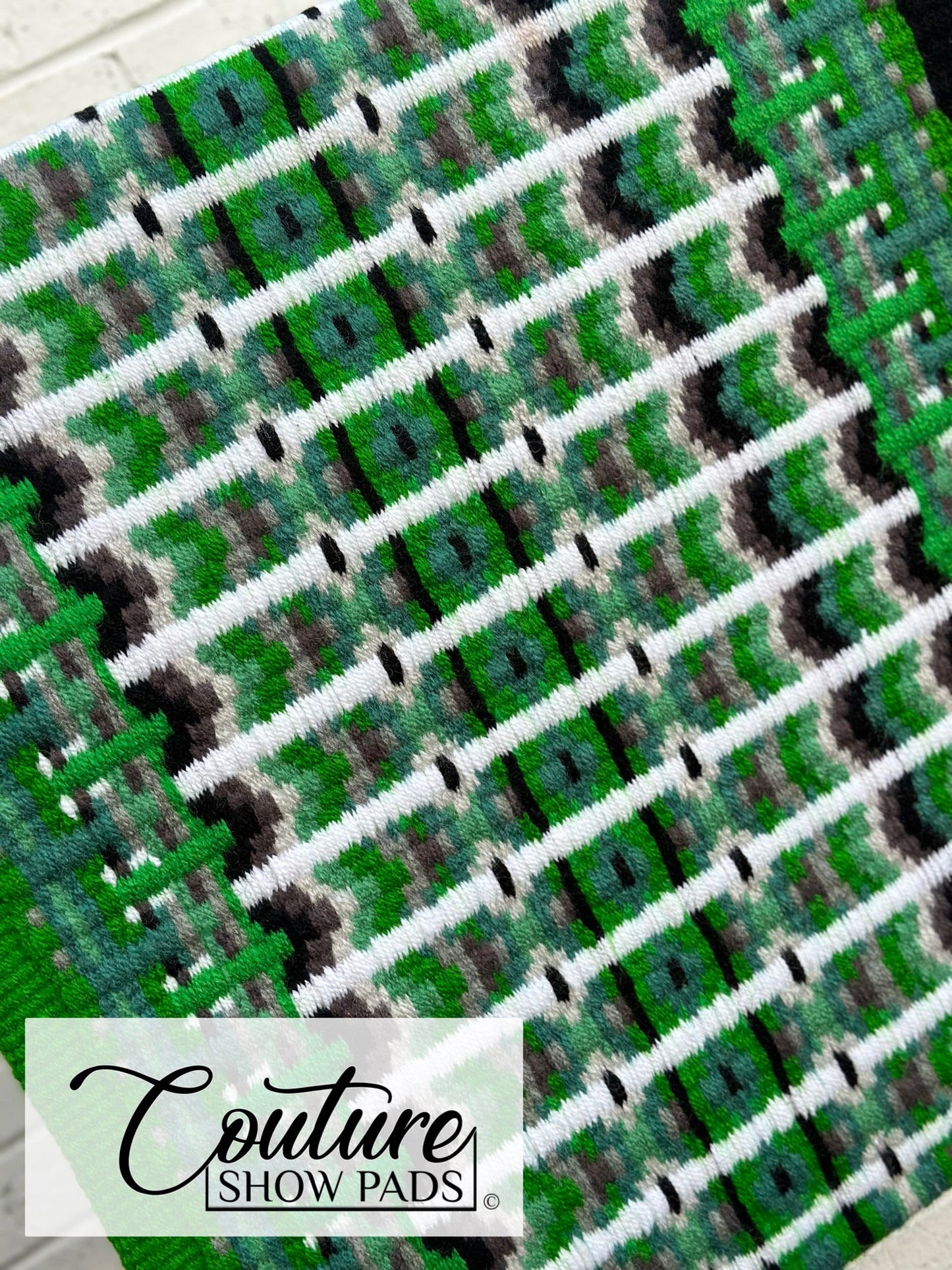 Divine Green Couture Show Pad