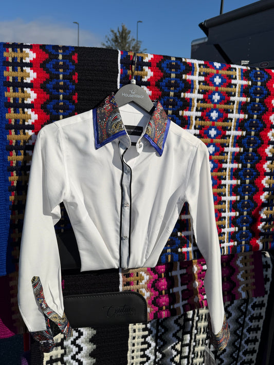 HouseWear Tailored Collection White with Floral/Blue - X-Small