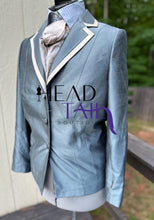 Load image into Gallery viewer, Custom Couture Showmanship Suit - Size 10/12
