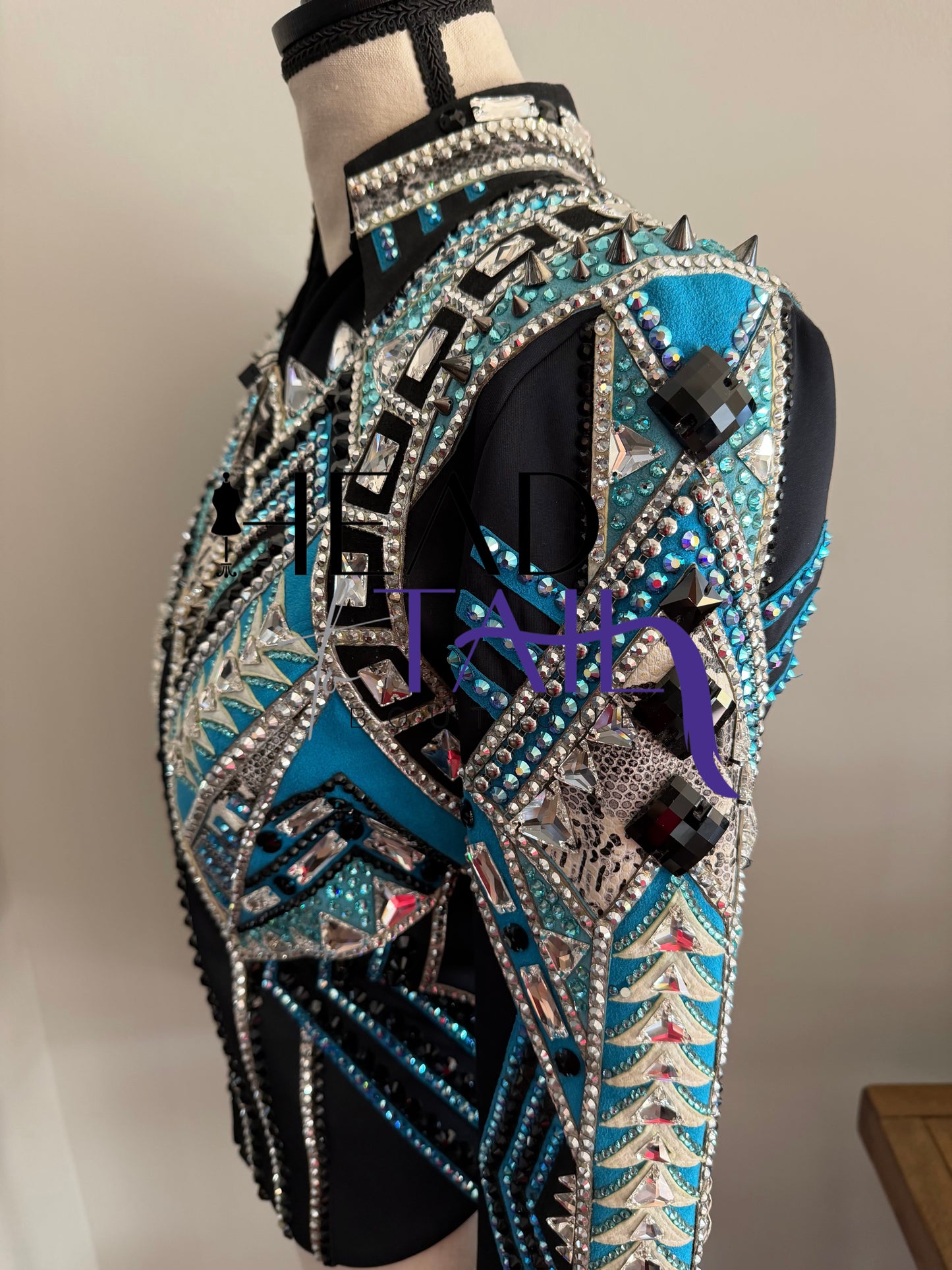 Lindsey James Black w/ Light Blues, Teals & Silver Jckt - YOUTH Large/ADULT X-Small