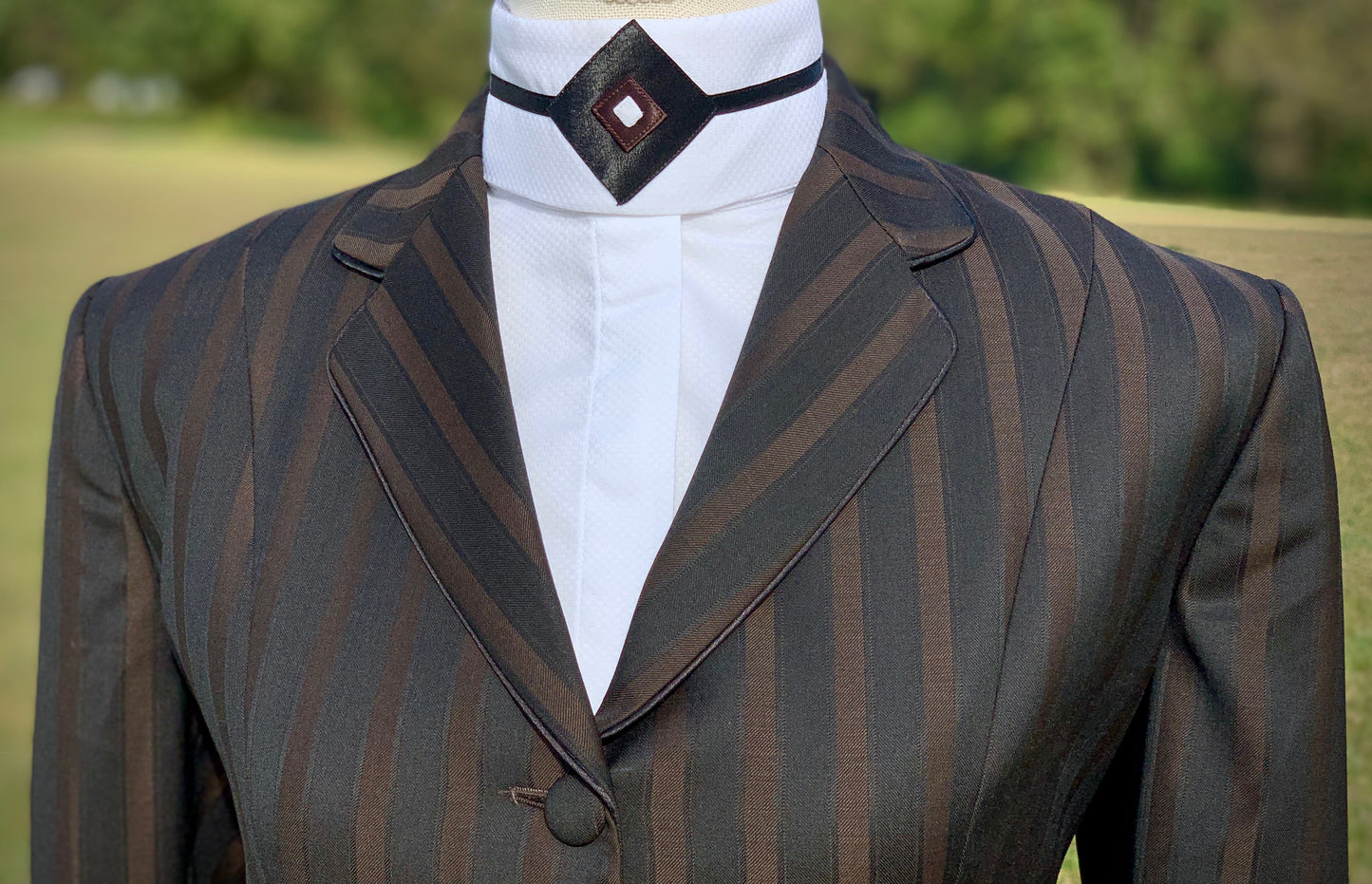 Boo Yah Hunt Shirt with Thin Brown Stripe and Black/Brown Open Diamond Collars - Size 34