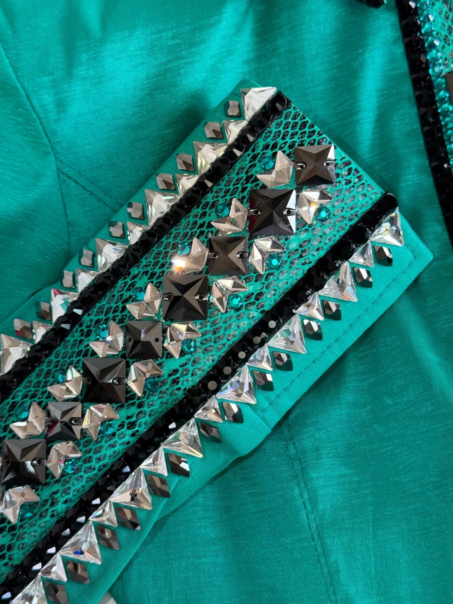 Kevin Garcia Originals Mint & Grey Snakeskin 1/2 Up Sleeve - Size 4