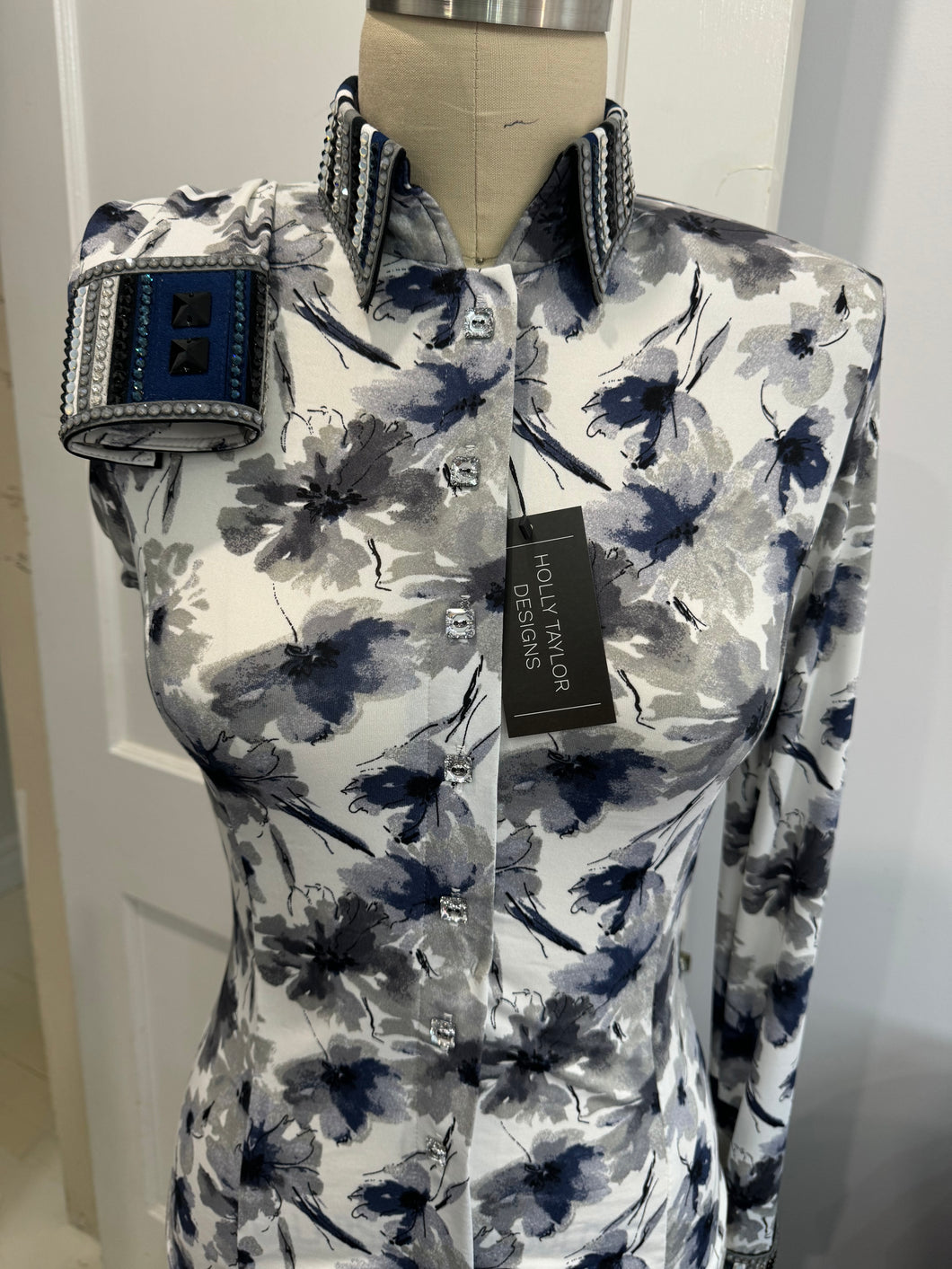 Holly Taylor Designs Blue, Grey & White Floral Print Day Shirt - Medium/Large