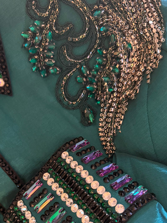 Unbridled Couture Emerald w/ Purple Hint Shoulder Design Day Shirt - Small