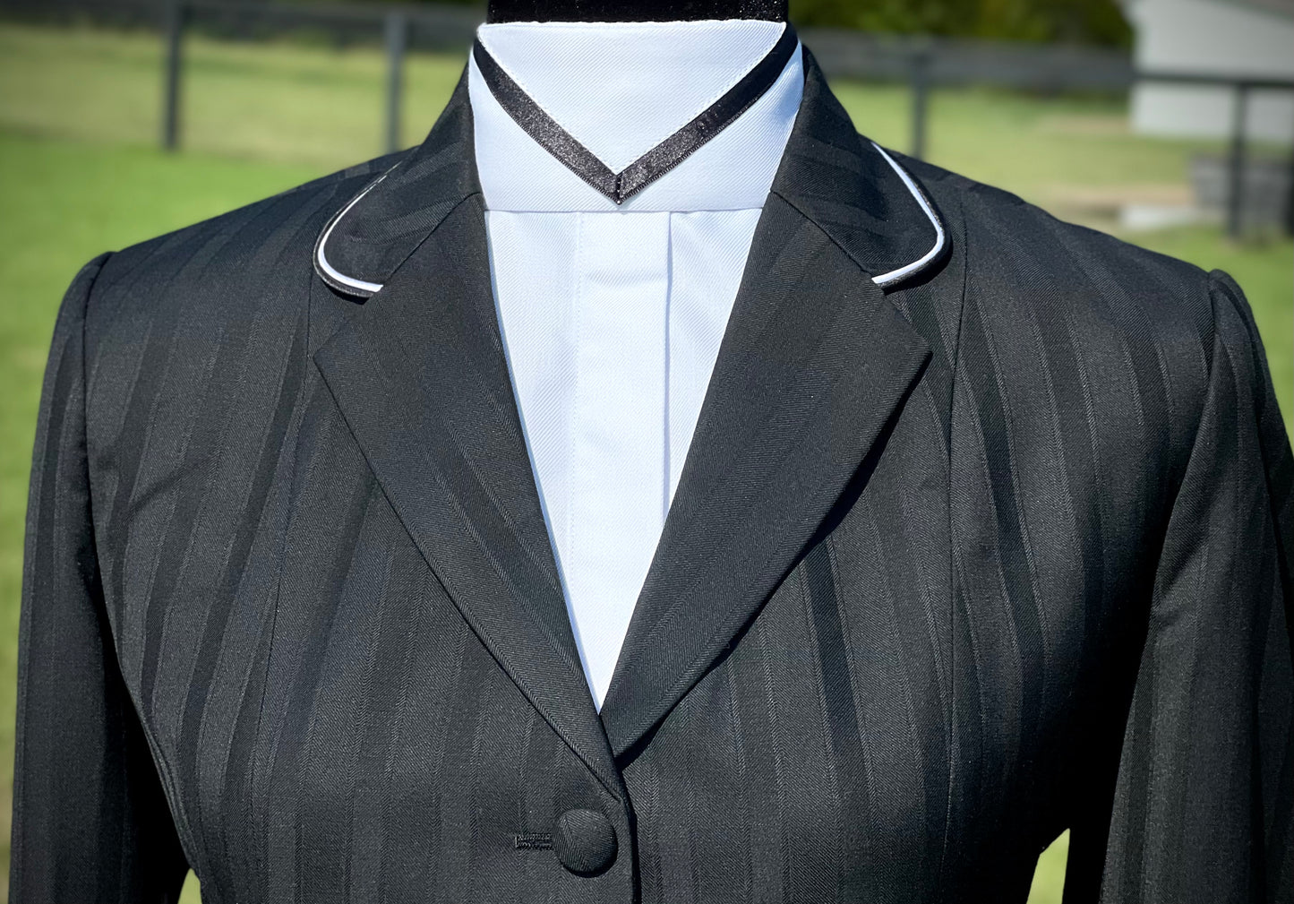 White Shirt w/ Black Velvet Ribbon Strip & Black V Collars - Size 32
