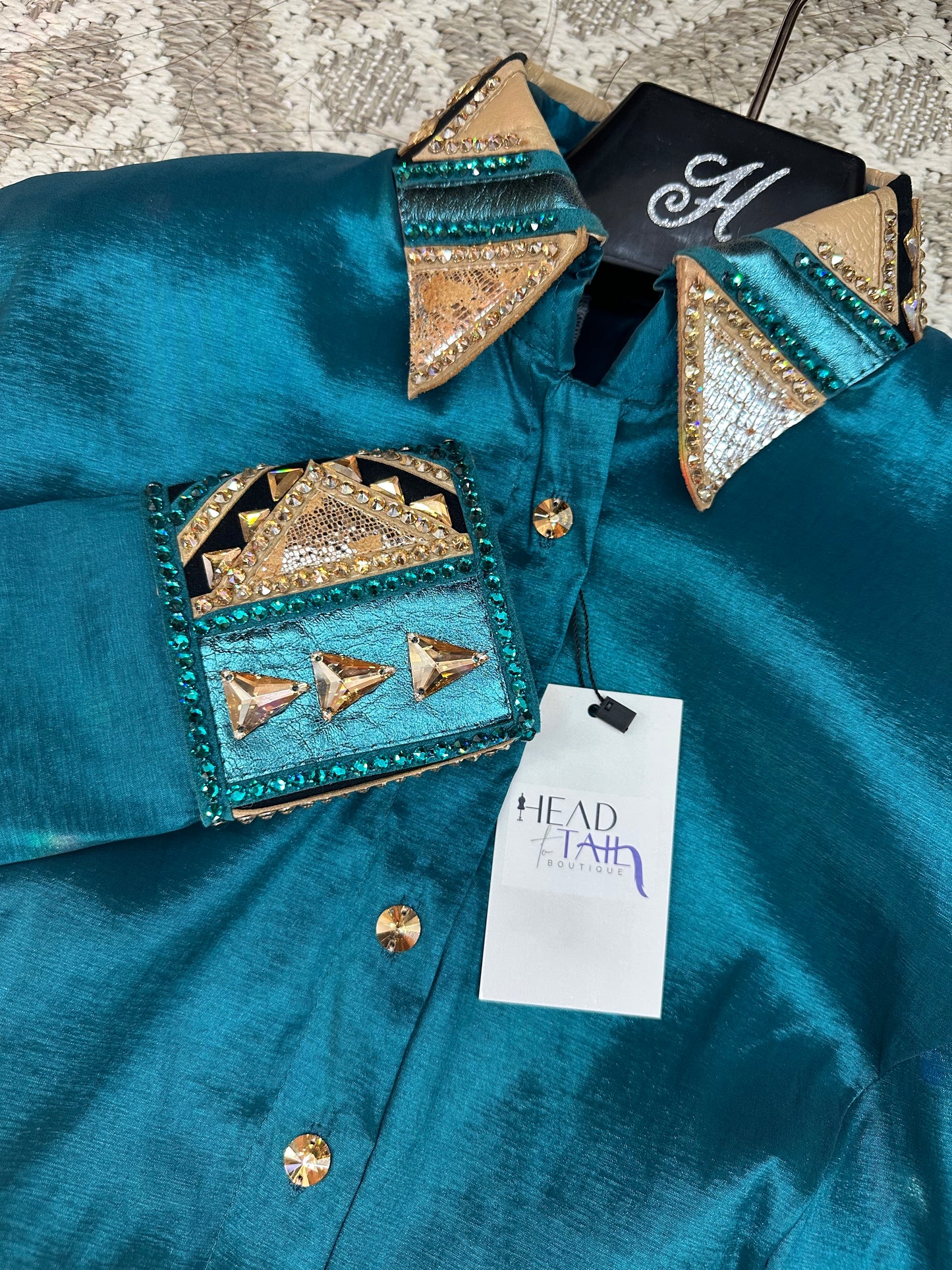 Holly Taylor Designs Jade, Tan & Black Print Full Sleeve Day Shirt - Medium TALL