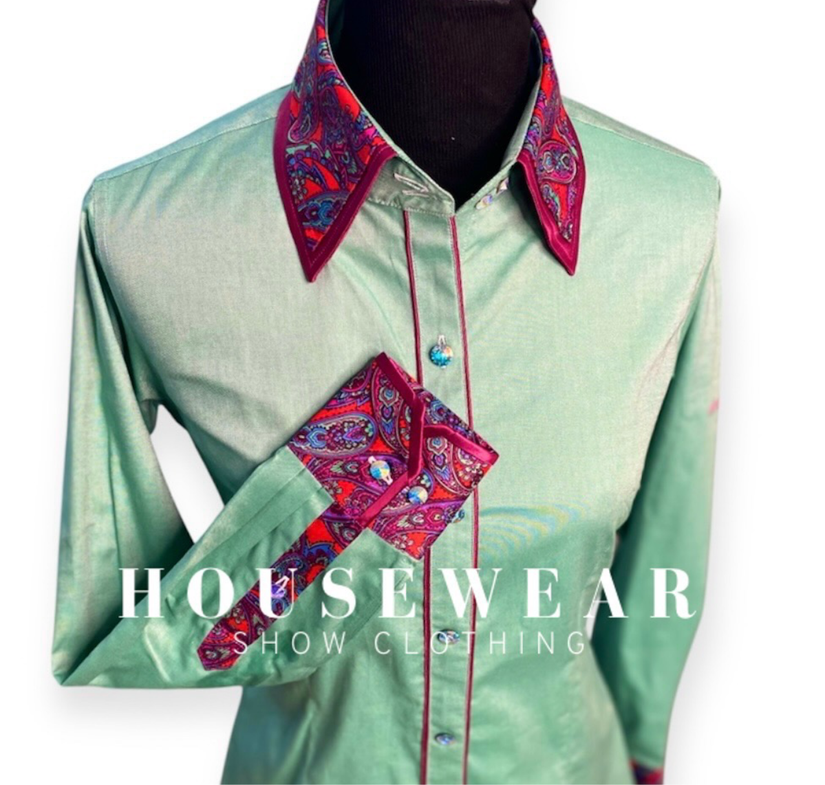 HouseWear Tailored Collection Pale Green Vibrant Paisley- Medium
