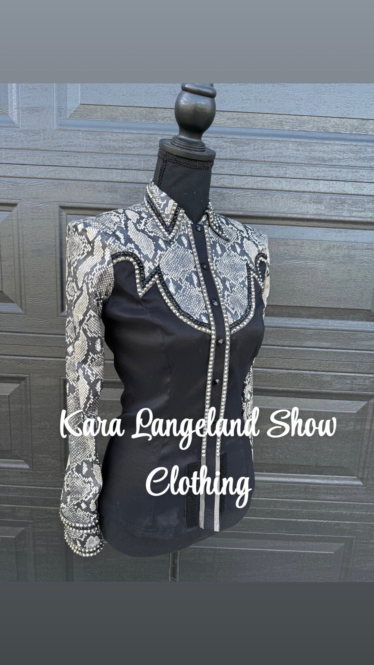 Kara Langeland Black Base w/Snake print - Small/Medium