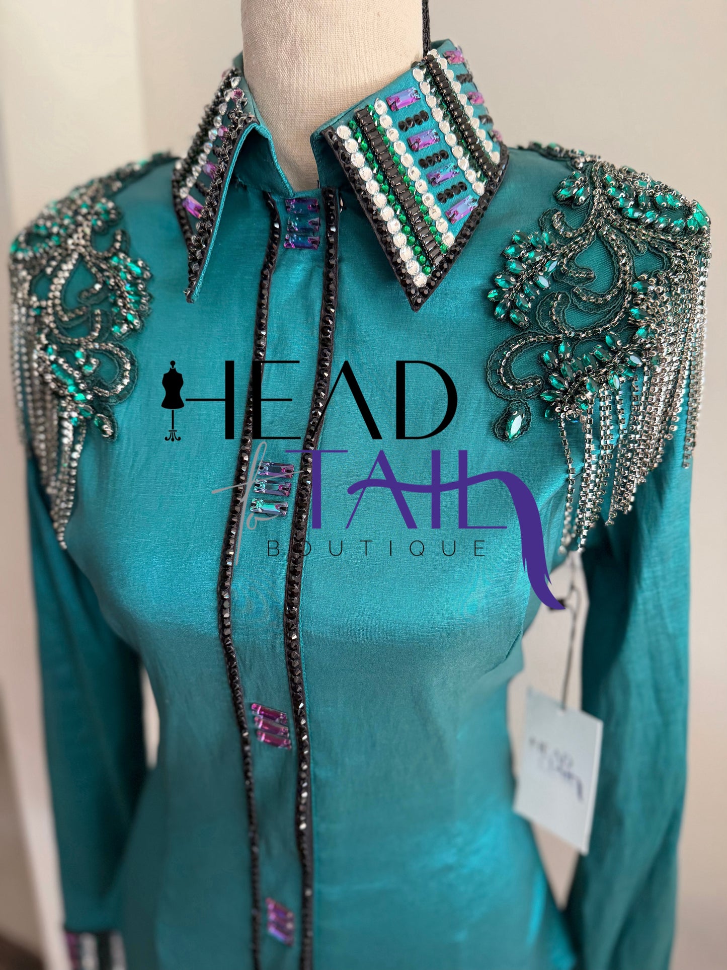 Unbridled Couture Emerald w/ Purple Hint Shoulder Design Day Shirt - Small