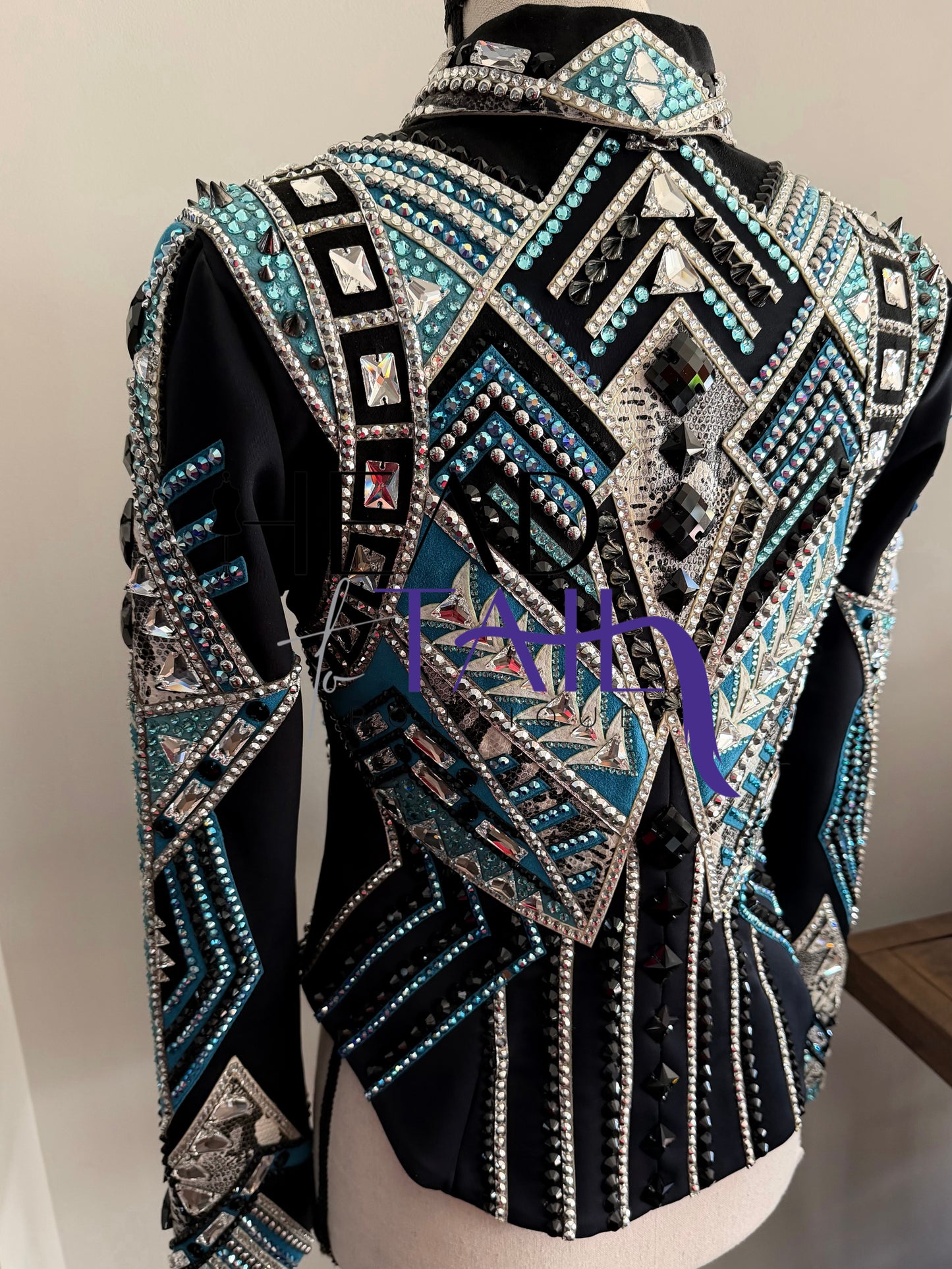 Lindsey James Black w/ Light Blues, Teals & Silver Jckt - YOUTH Large/ADULT X-Small