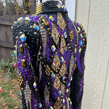 Load image into Gallery viewer, Trudy Black Label Purple &amp; Gold Jacket - Appx Size 6
